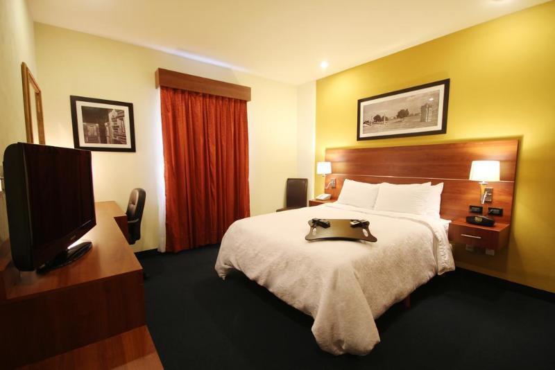 Hotel Hampton By Hilton San Juan del Río Zewnętrze zdjęcie