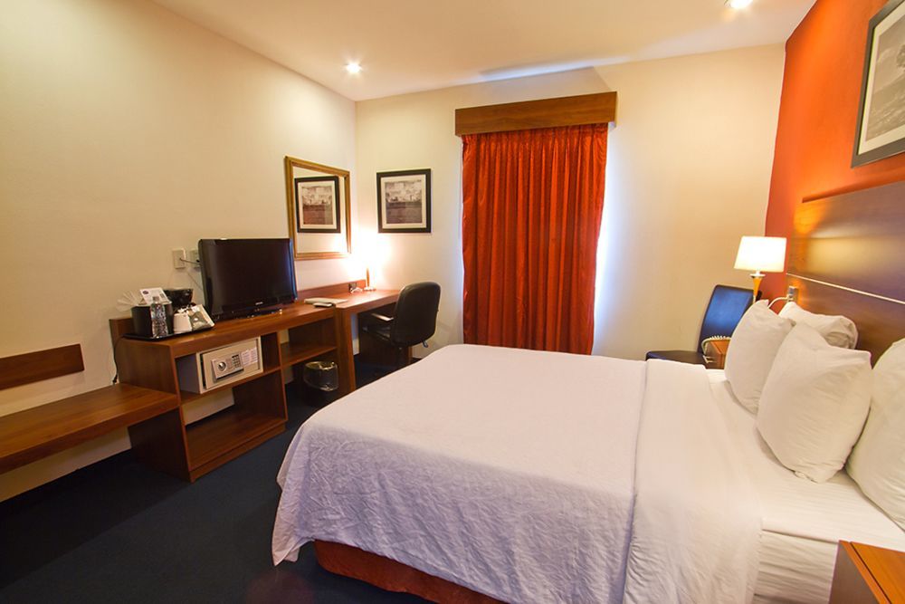 Hotel Hampton By Hilton San Juan del Río Zewnętrze zdjęcie