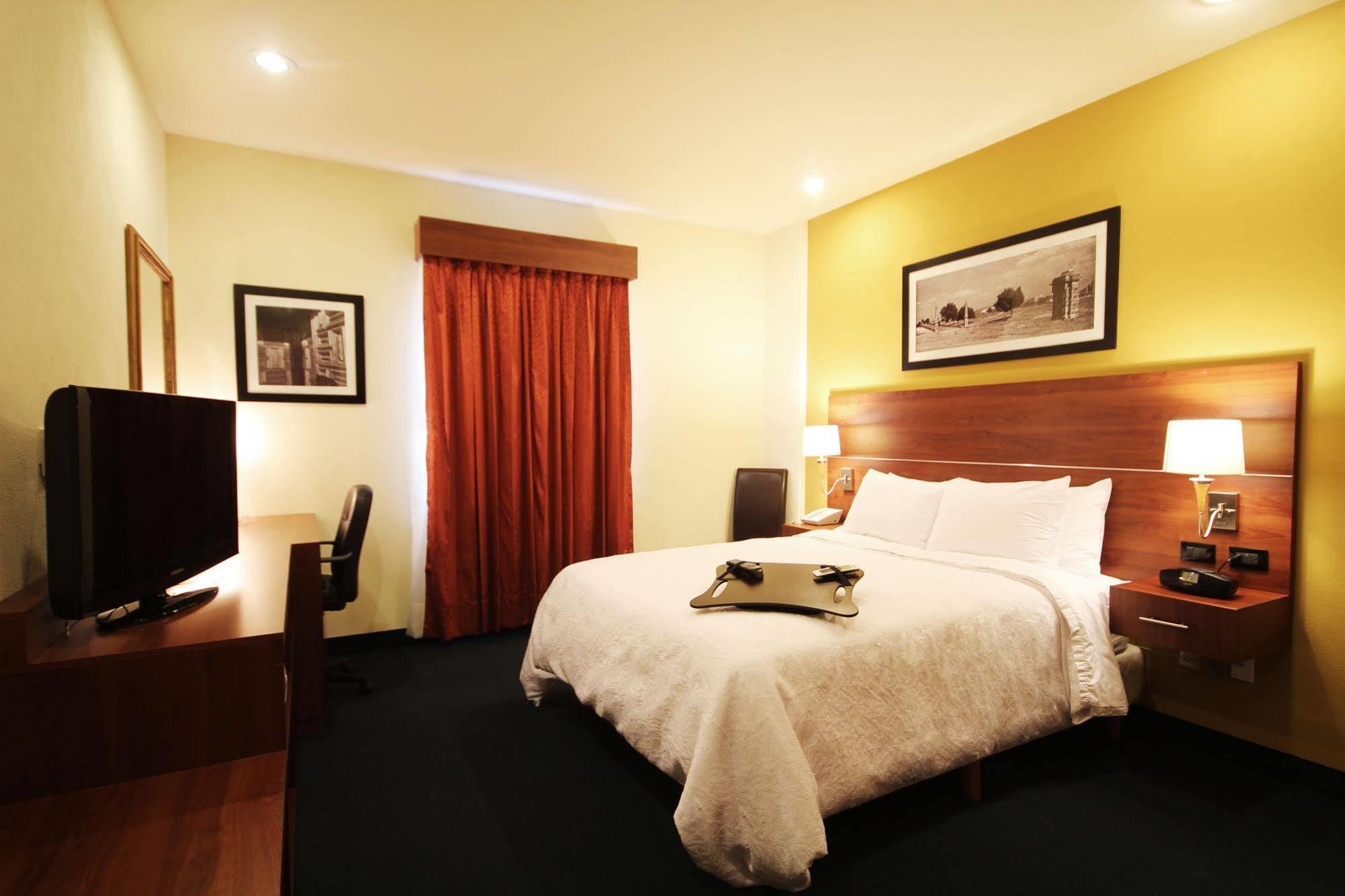 Hotel Hampton By Hilton San Juan del Río Zewnętrze zdjęcie